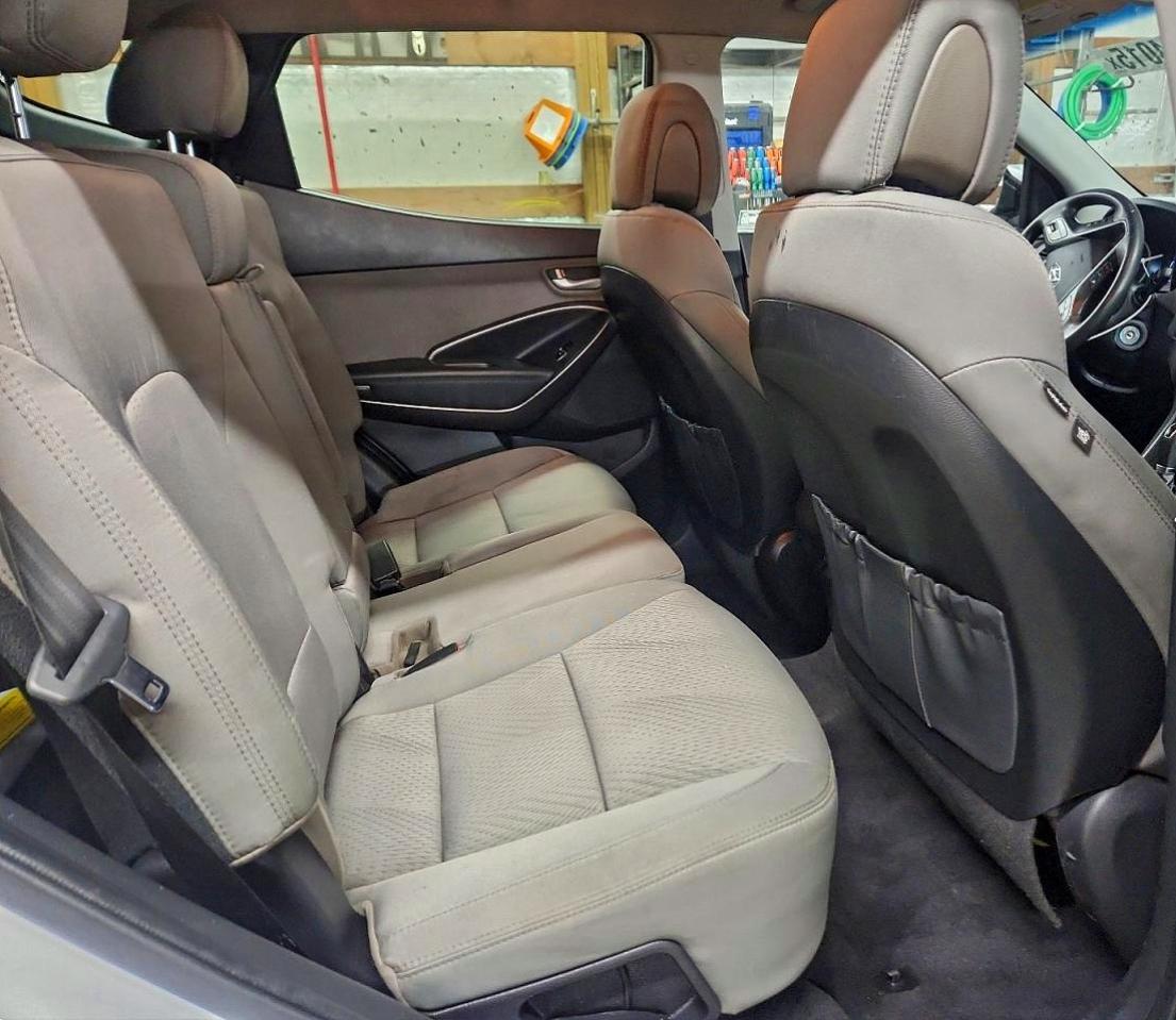 2017 HYUNDAI SANTA FE SPORT photo 11