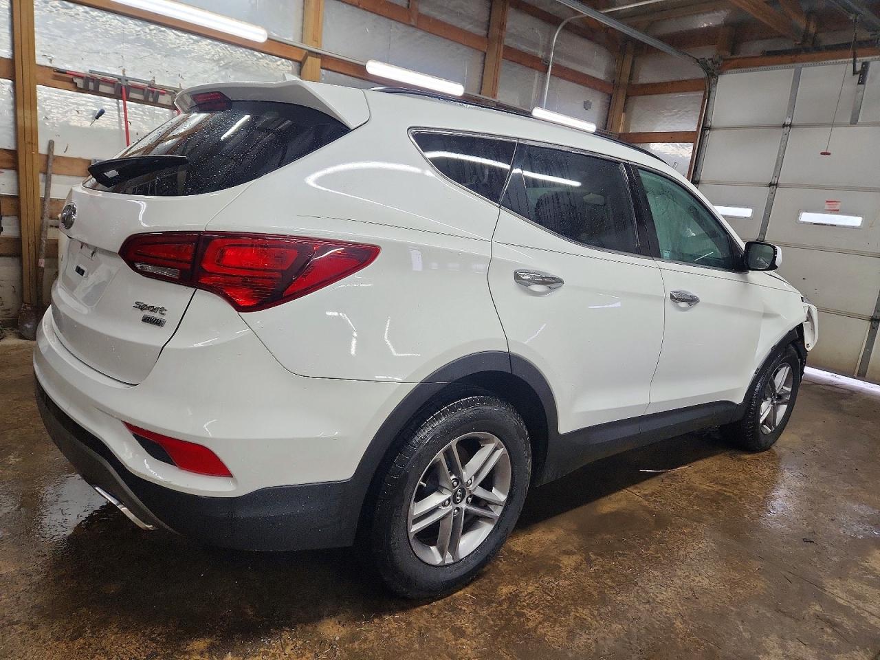 2017 HYUNDAI SANTA FE SPORT photo 3