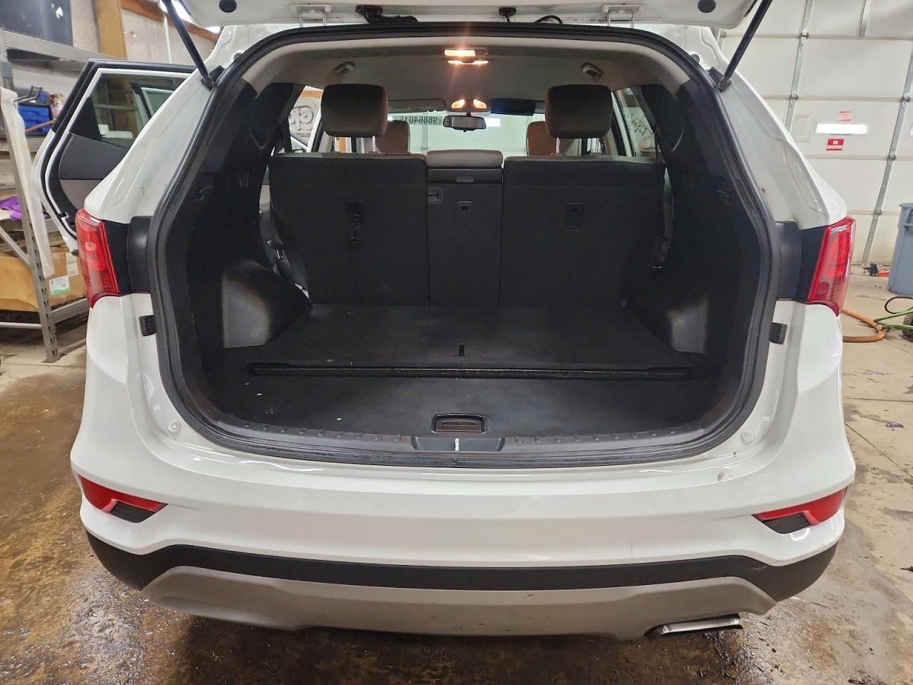2017 HYUNDAI SANTA FE SPORT photo 6