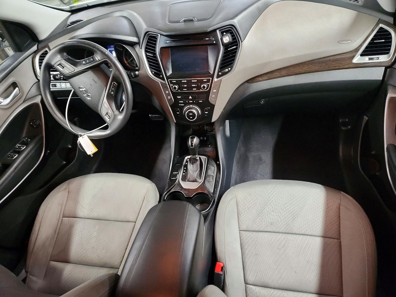 2017 HYUNDAI SANTA FE SPORT photo 8