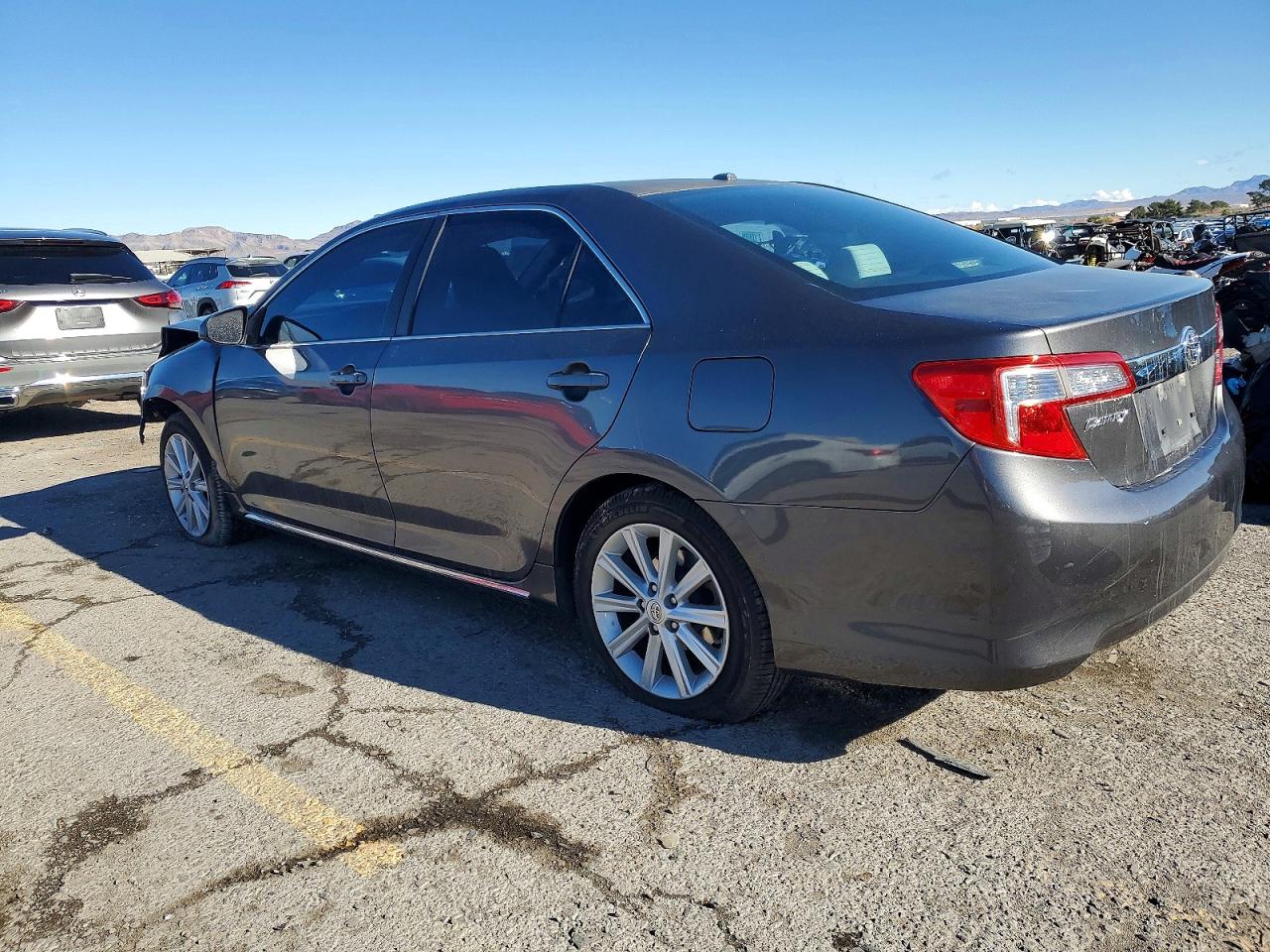 2014 TOYOTA CAMRY L photo 2