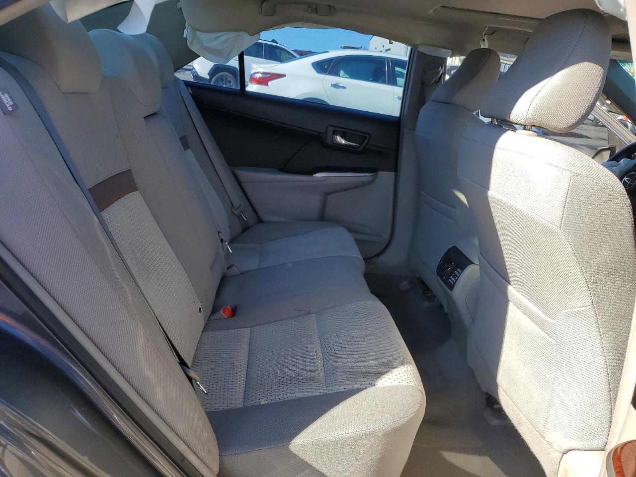 2014 TOYOTA CAMRY L photo 10