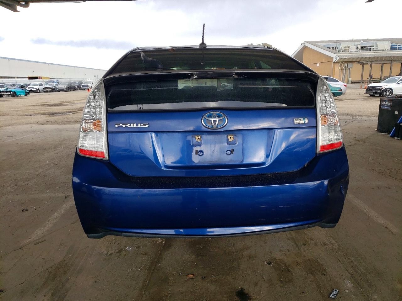 2010 TOYOTA PRIUS photo 6