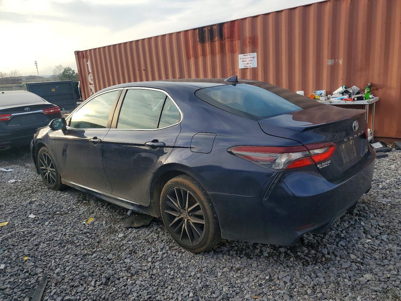 2021 TOYOTA CAMRY SE photo 2