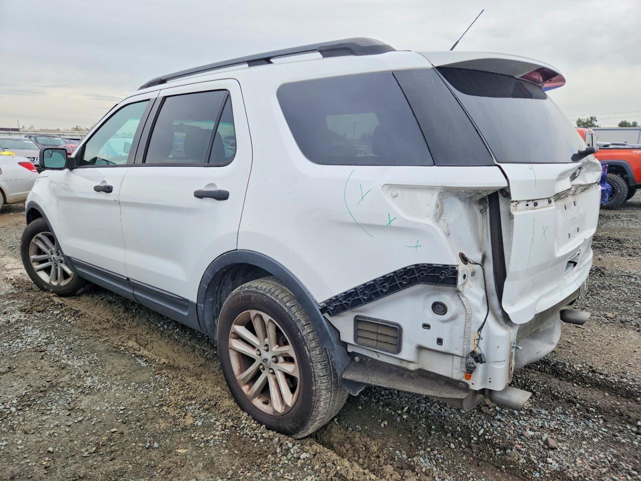 2015 FORD EXPLORER photo 4