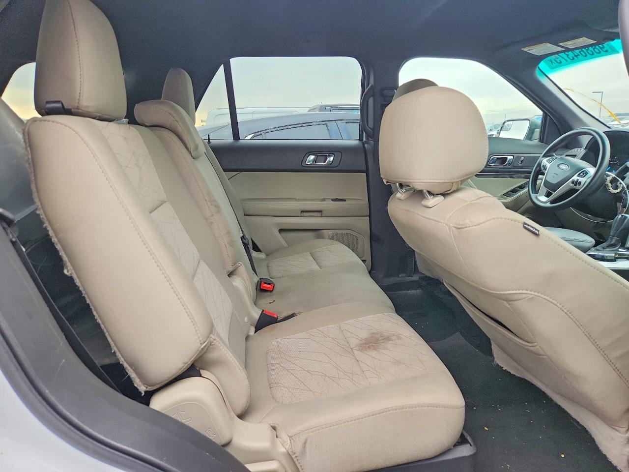 2015 FORD EXPLORER photo 31