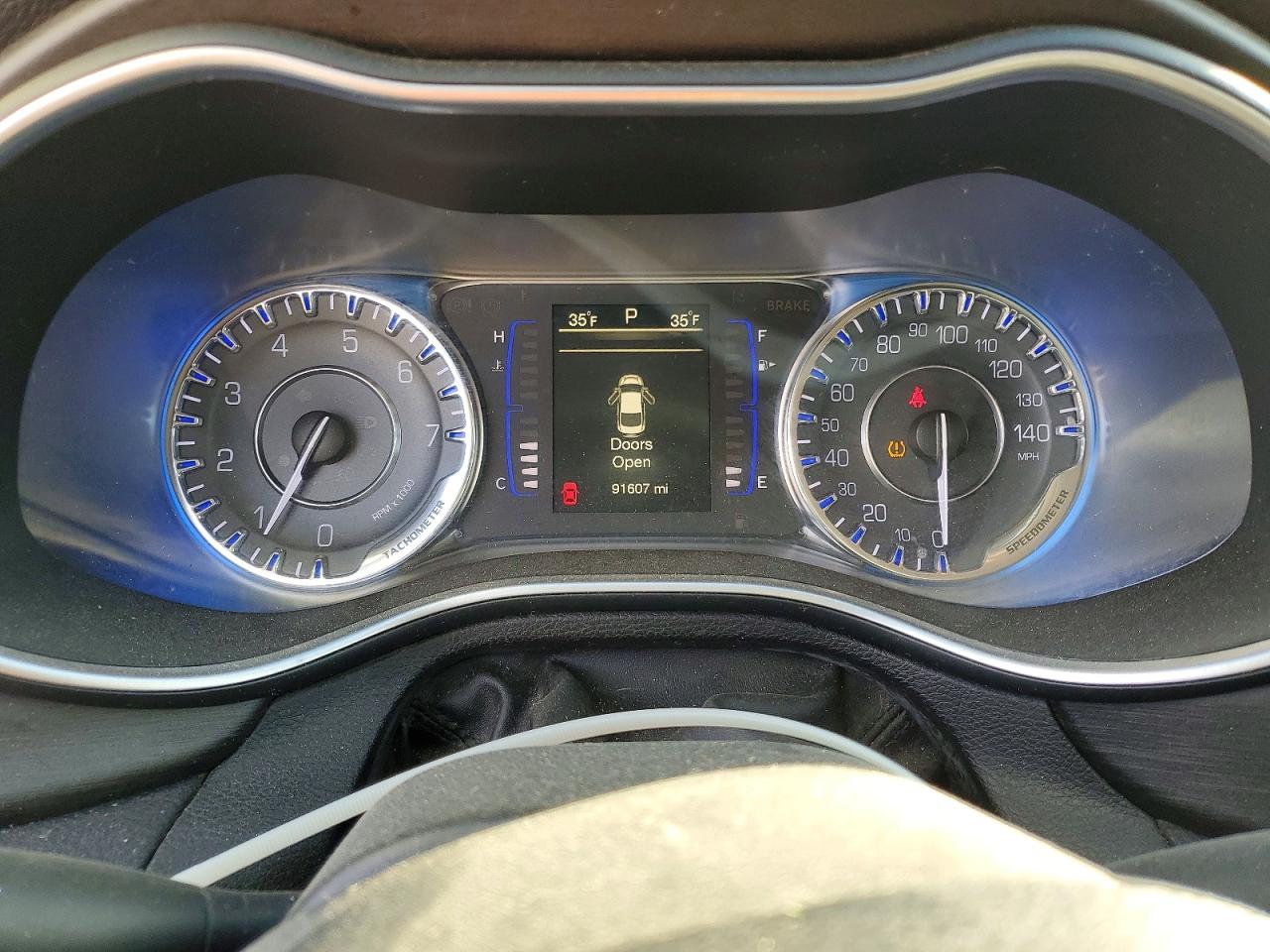2016 CHRYSLER 200 LIMITED photo 9