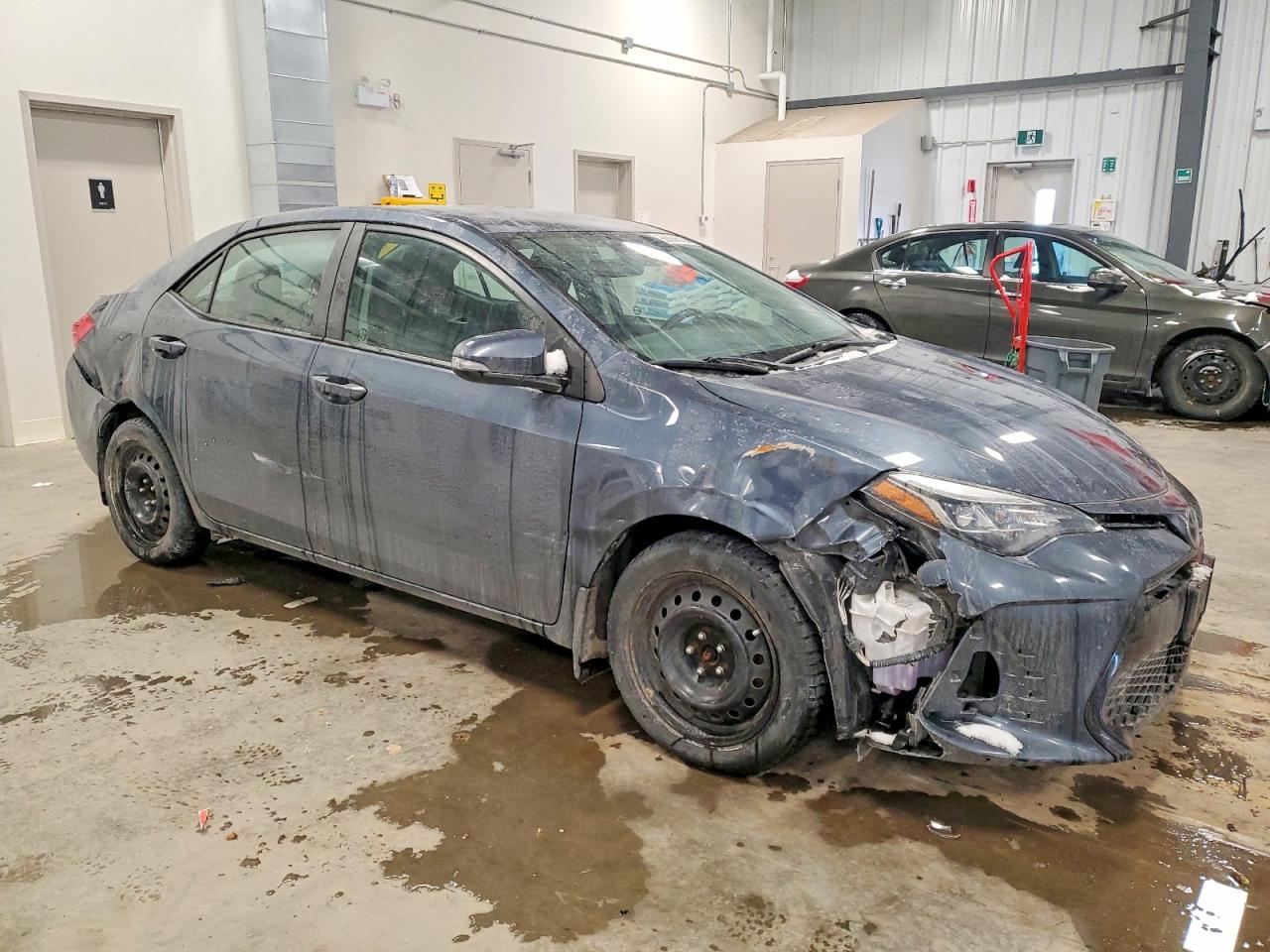 2018 TOYOTA COROLLA L photo 4