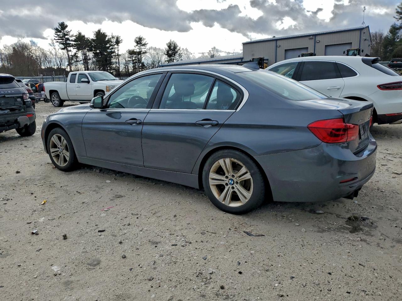 2017 BMW 330 XI photo 3