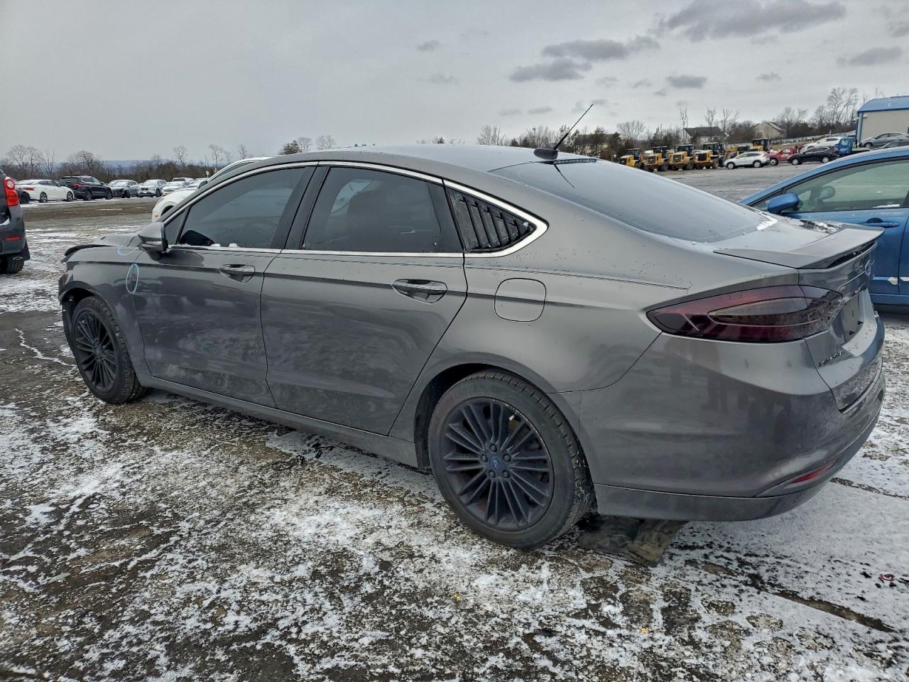 2014 FORD FUSION SE photo 2