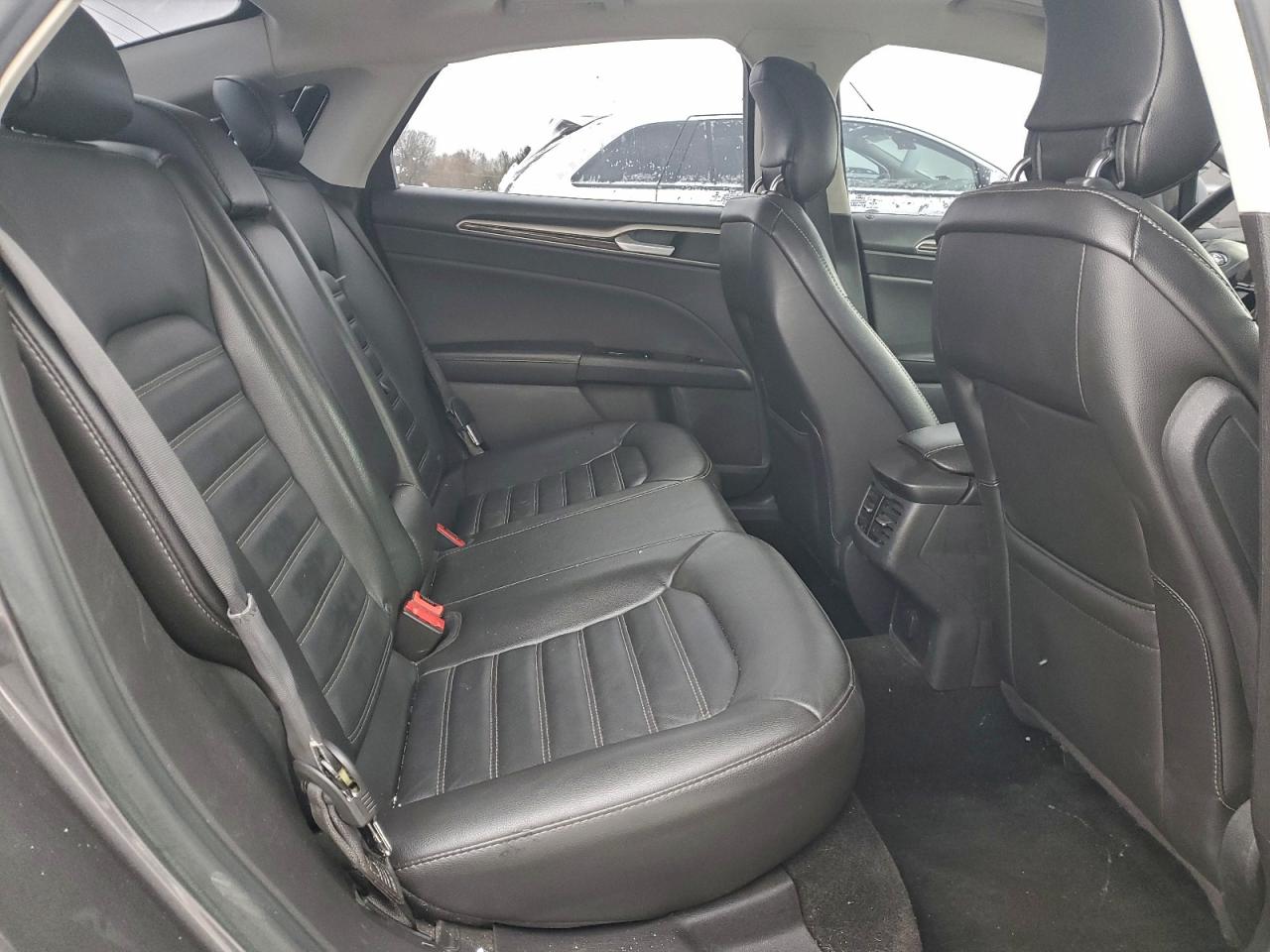 2014 FORD FUSION SE photo 10