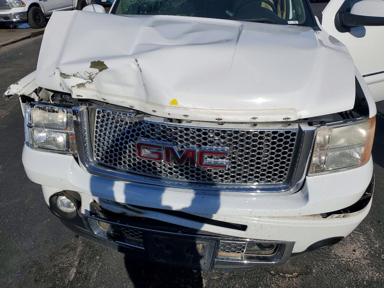 2012 GMC SIERRA K1500 DENALI photo 21