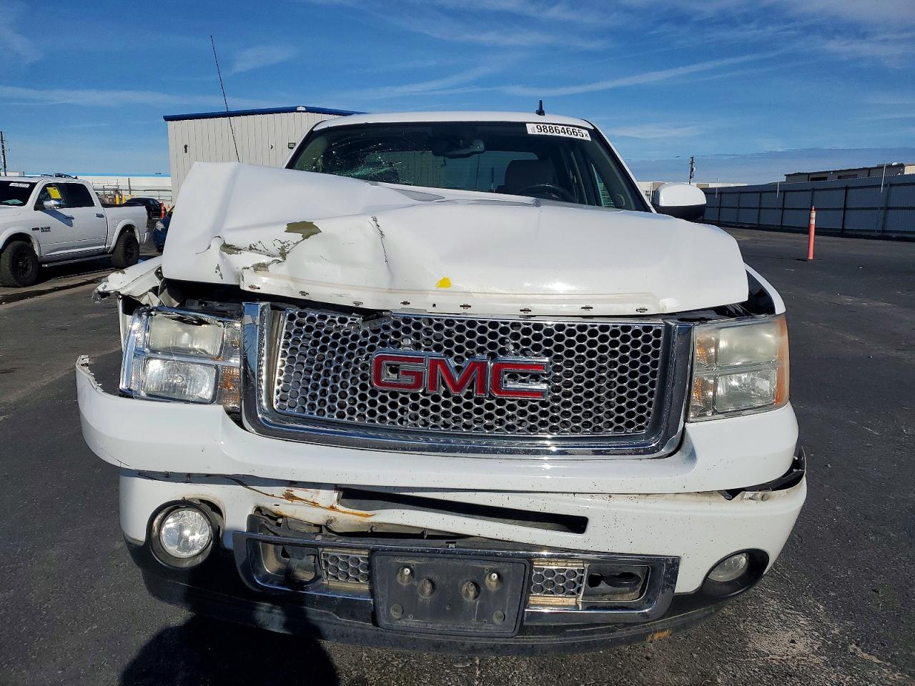 2012 GMC SIERRA K1500 DENALI photo 9