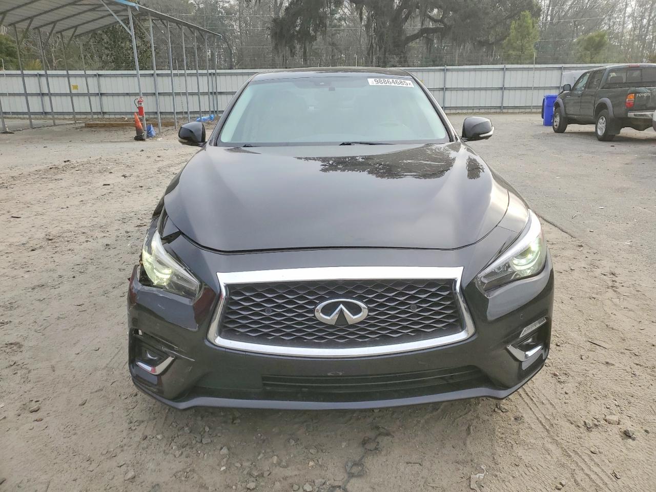 2018 INFINITI Q50 LUXE photo 5