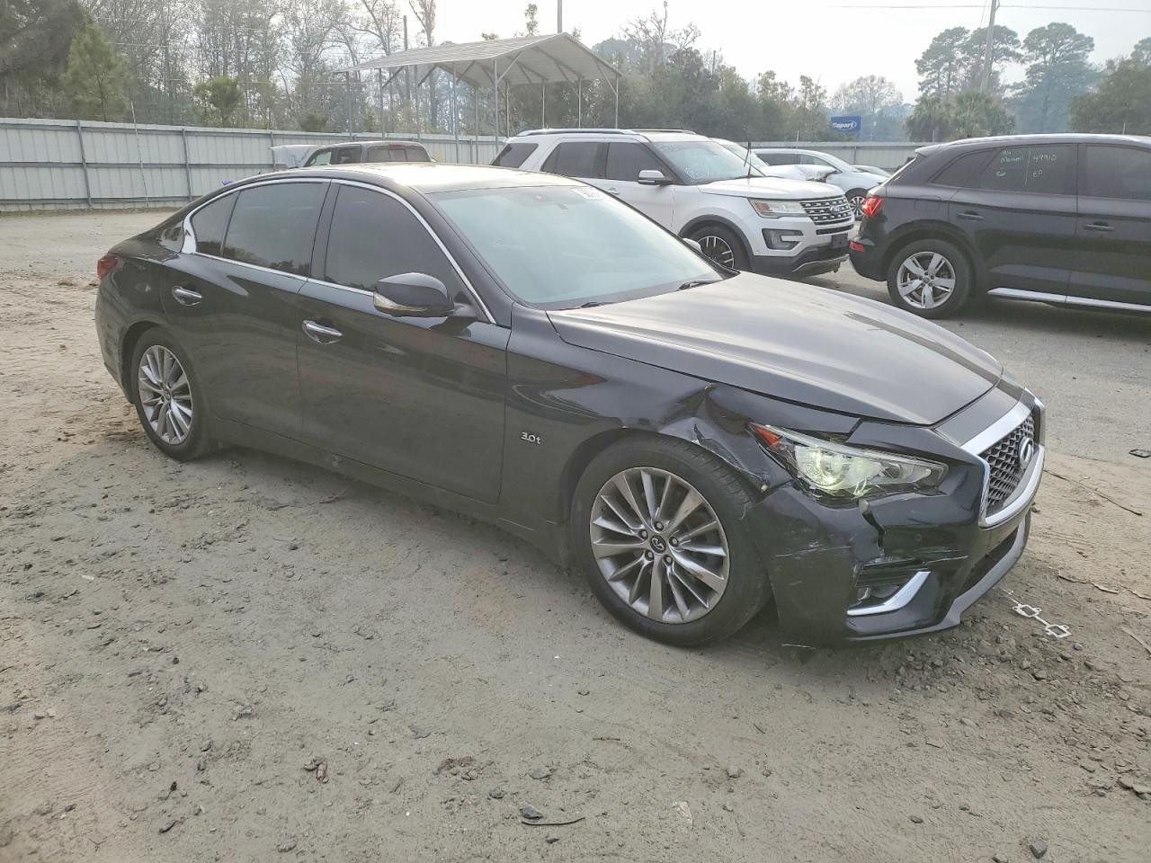 2018 INFINITI Q50 LUXE photo 4