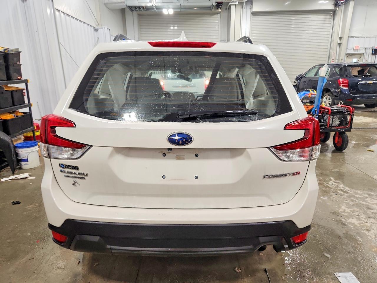 2020 SUBARU FORESTER photo 11