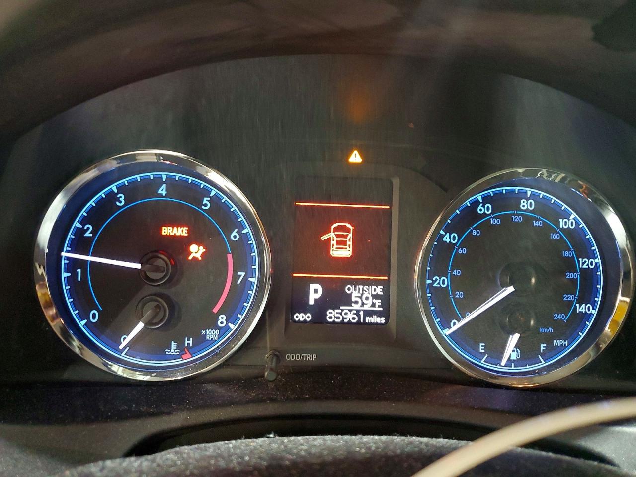 2018 TOYOTA COROLLA L photo 9