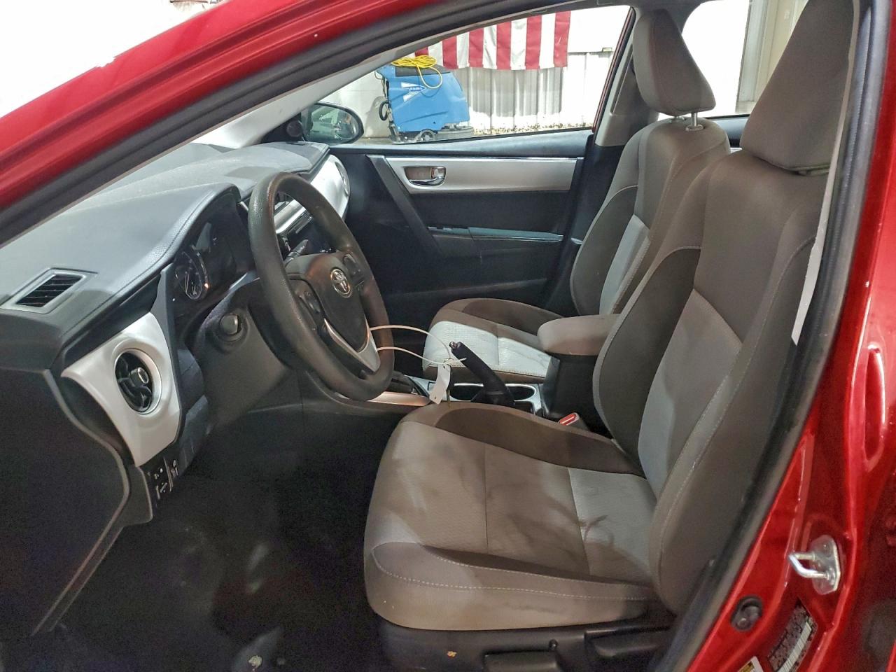 2018 TOYOTA COROLLA L photo 7