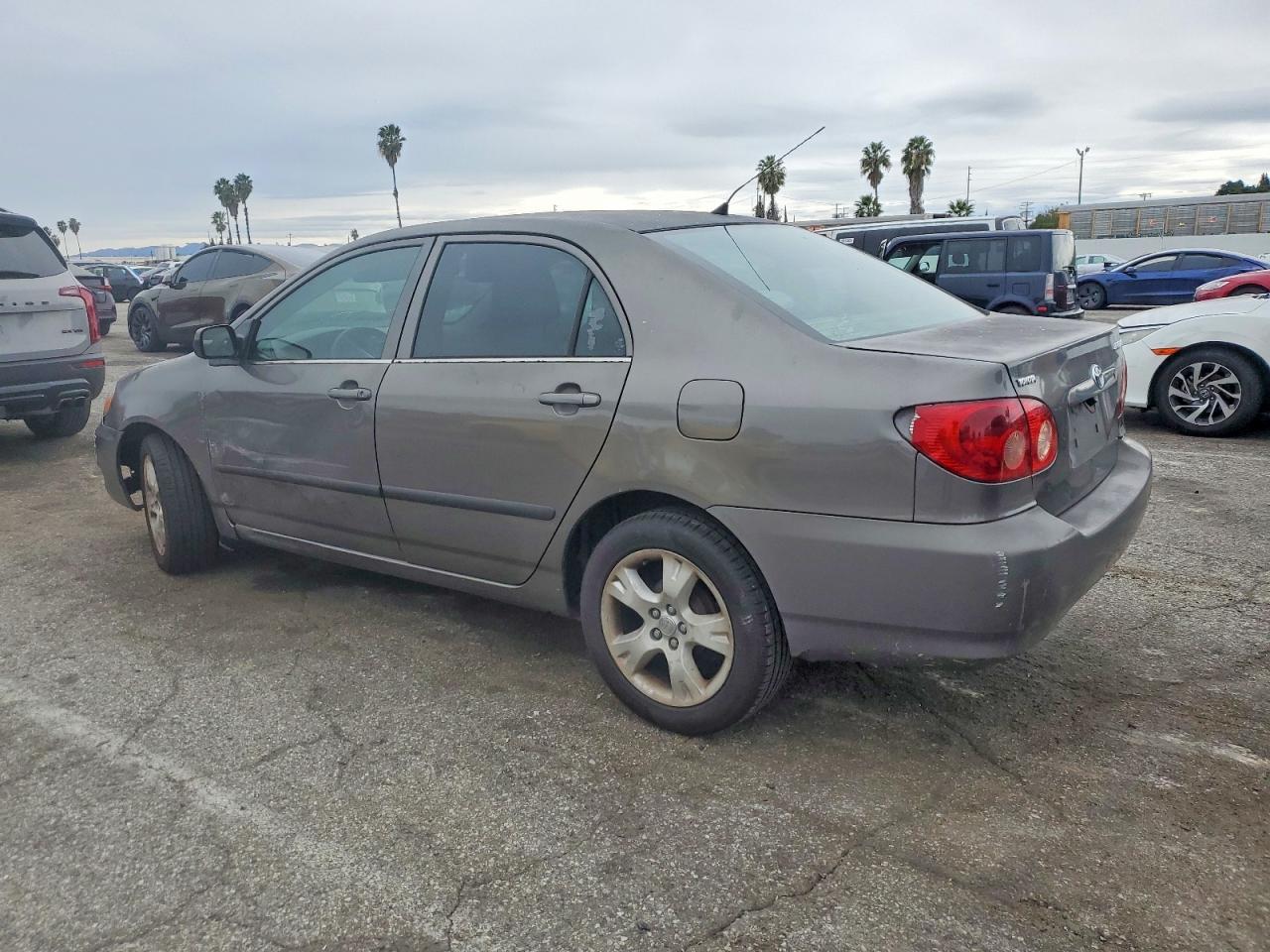 2005 TOYOTA COROLLA CE photo 2