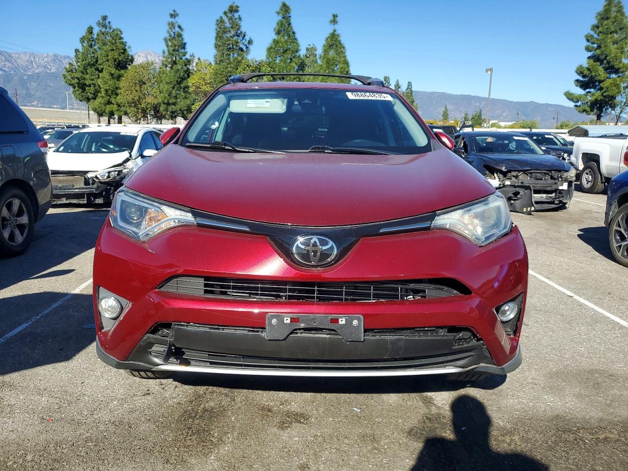 2018 TOYOTA RAV4 XLE photo 9