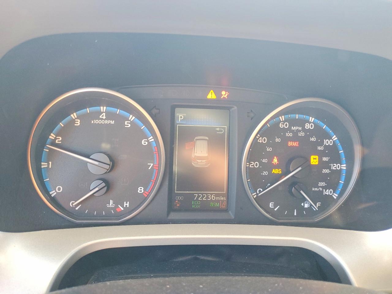 2018 TOYOTA RAV4 XLE photo 17