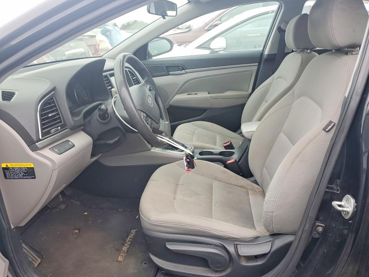 2017 HYUNDAI ELANTRA SE photo 7