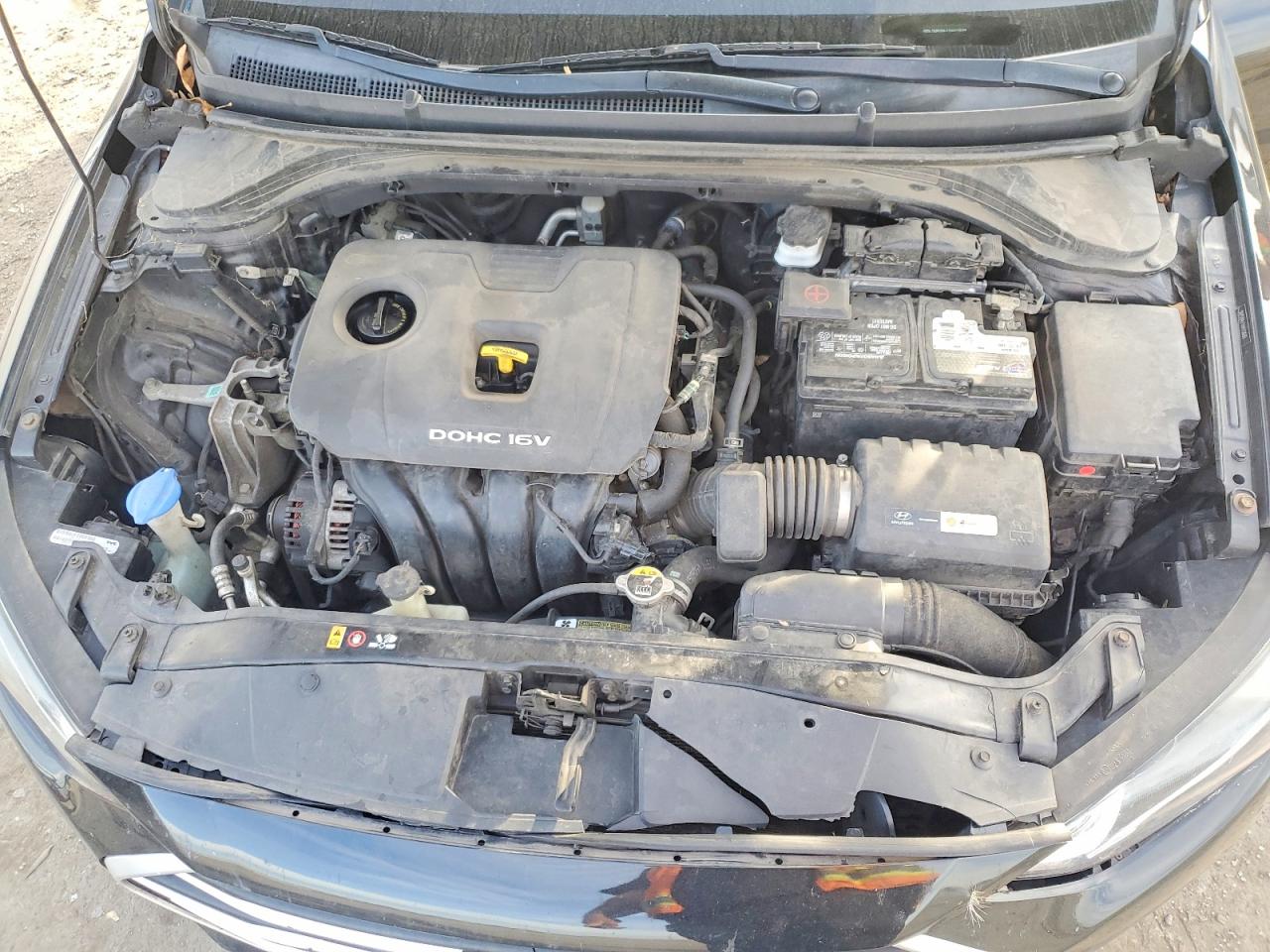 2017 HYUNDAI ELANTRA SE photo 11