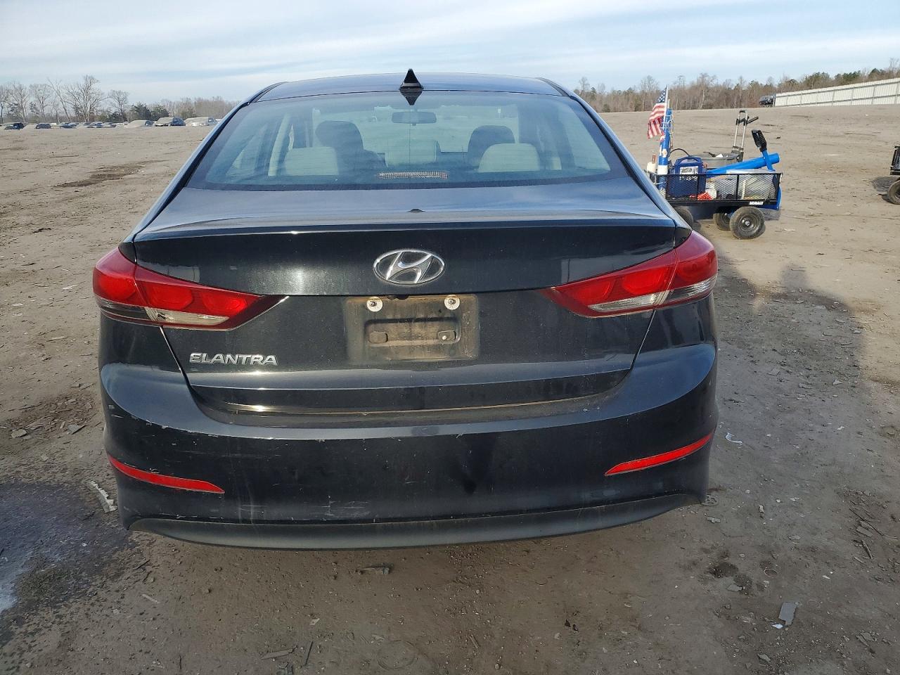 2017 HYUNDAI ELANTRA SE photo 6