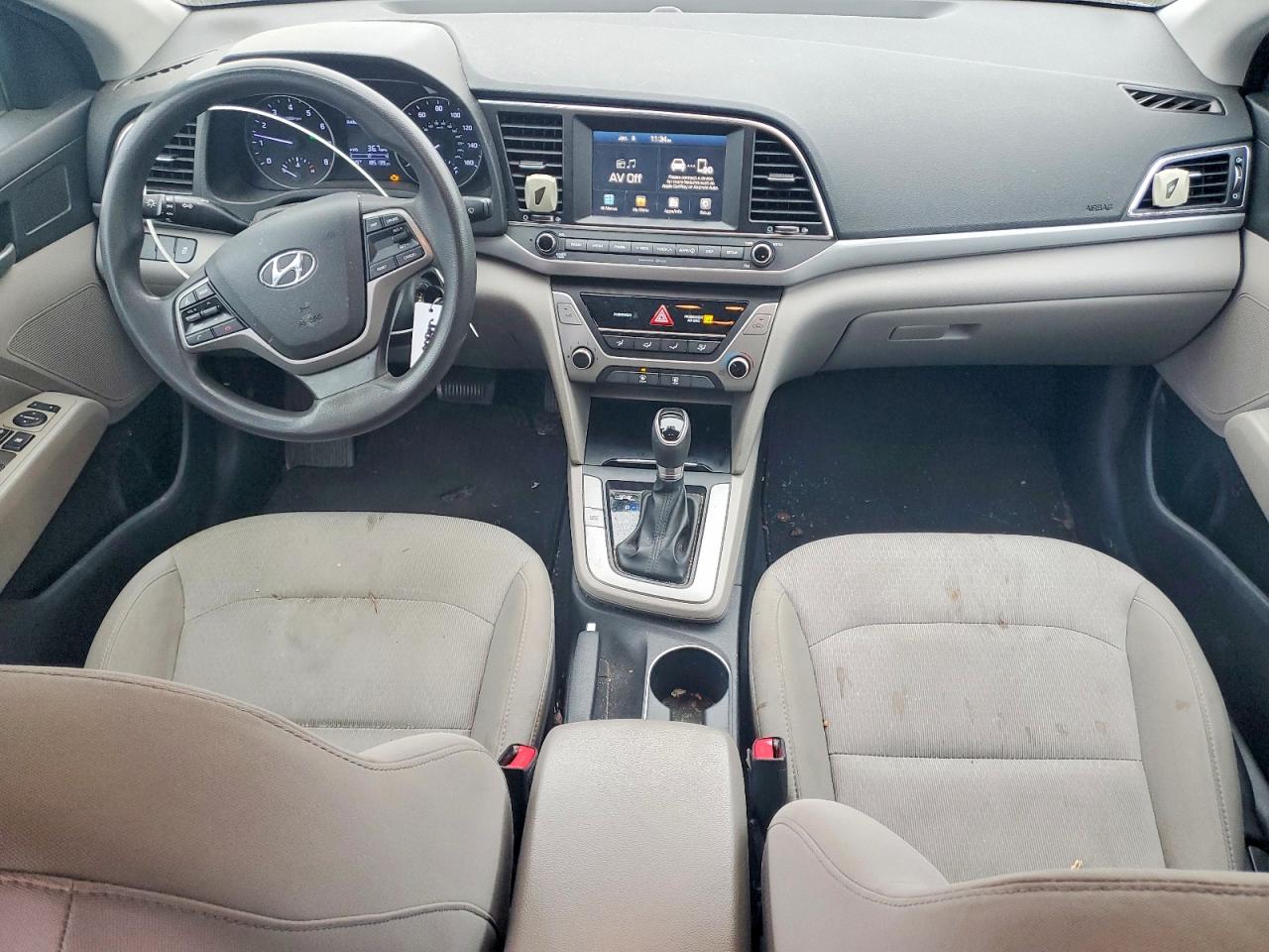 2017 HYUNDAI ELANTRA SE photo 8