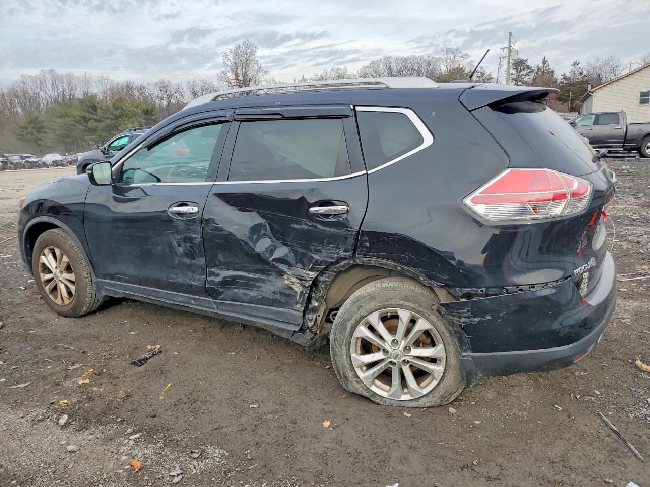 2014 NISSAN ROGUE S photo 3