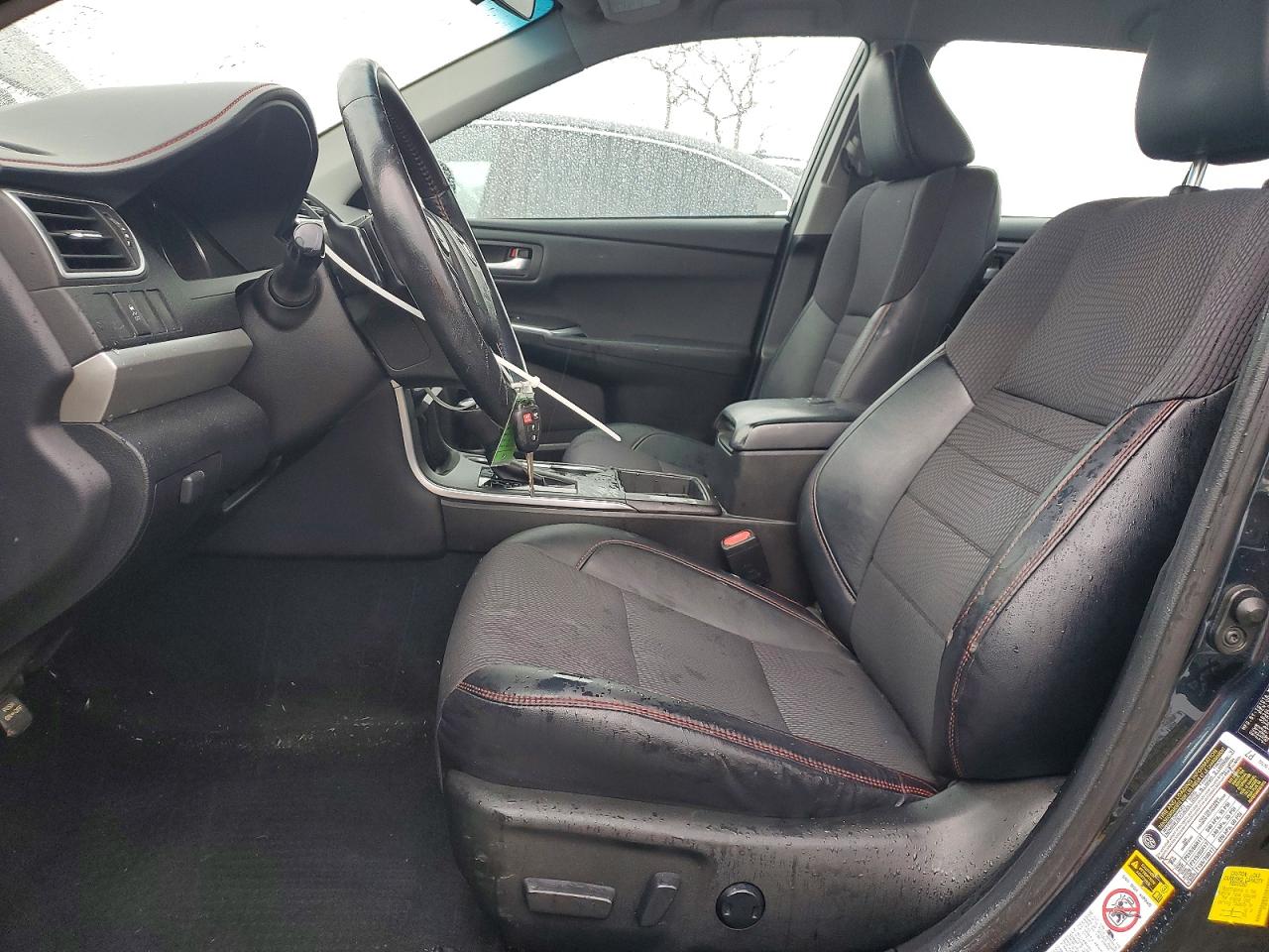 2016 TOYOTA CAMRY LE photo 7