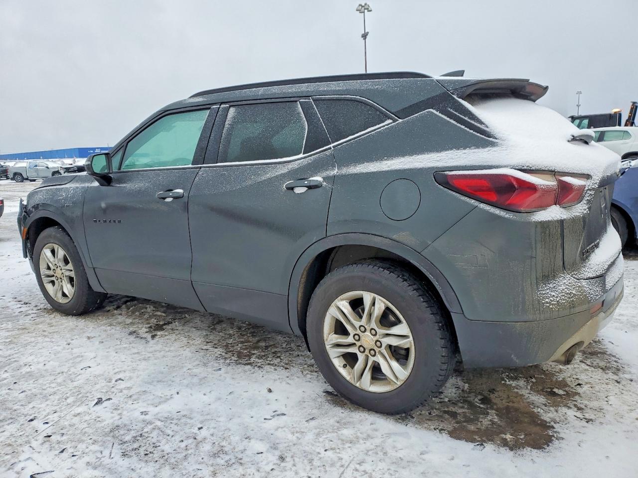 2020 CHEVROLET BLAZER 2LT photo 2