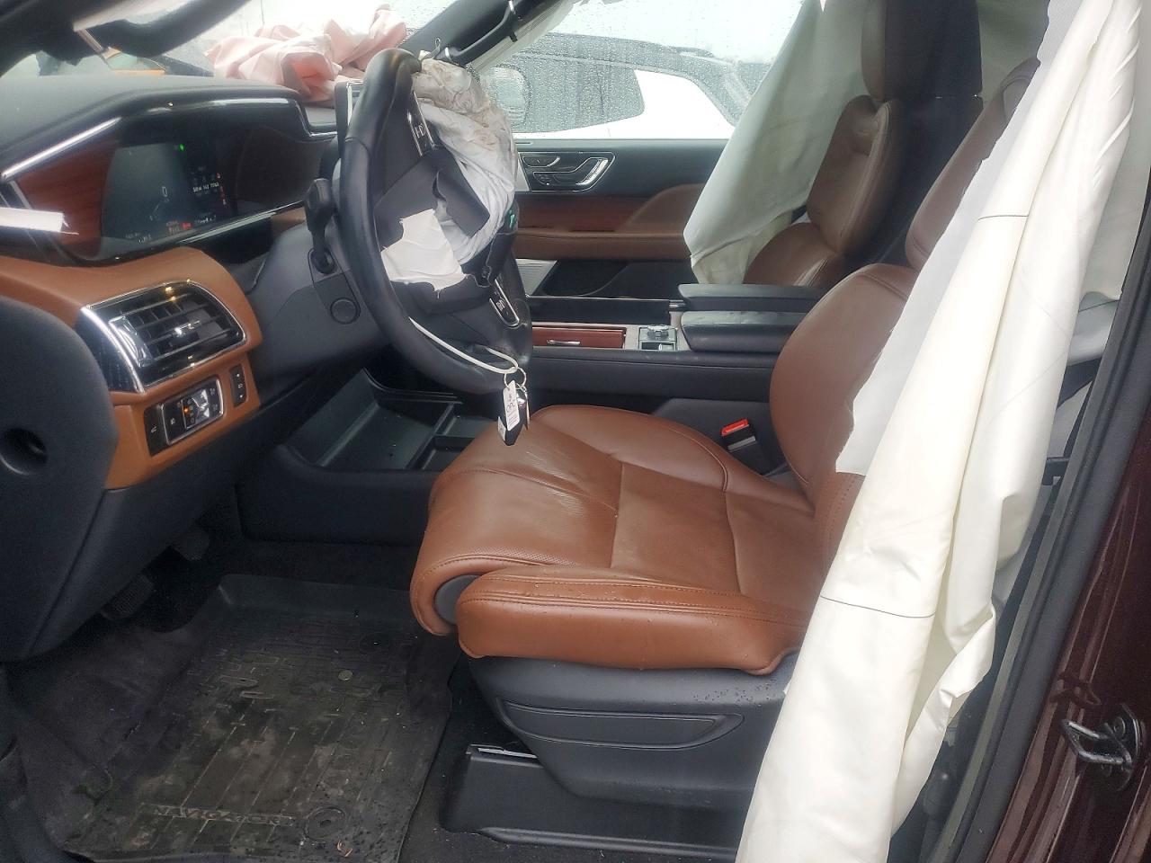 2024 LINCOLN NAVIGATOR RESERVE photo 13