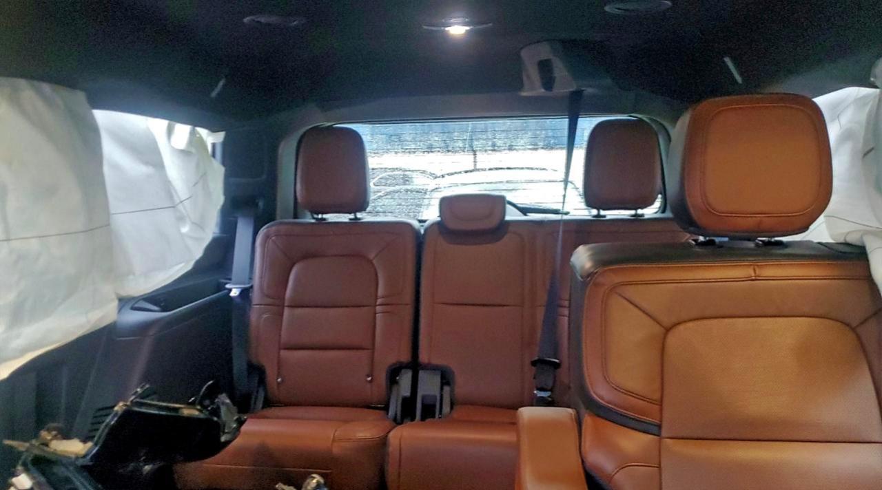 2024 LINCOLN NAVIGATOR RESERVE photo 19