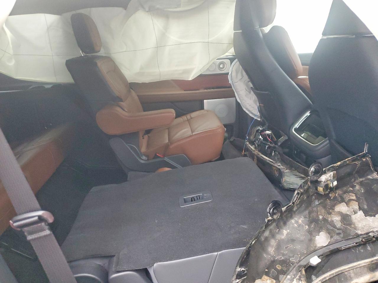 2024 LINCOLN NAVIGATOR RESERVE photo 21
