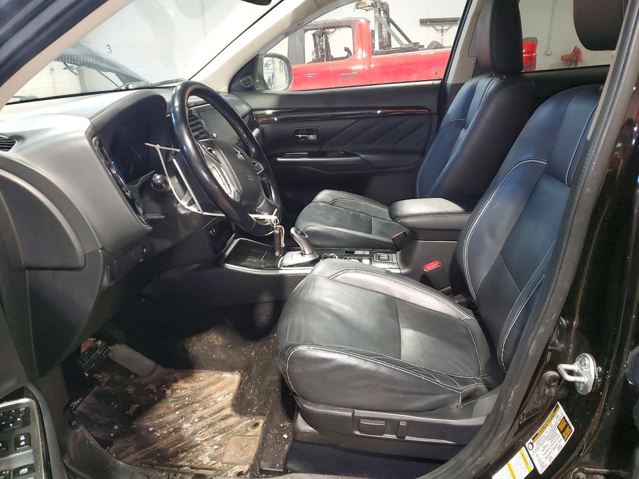 2018 MITSUBISHI OUTLANDER SE photo 13