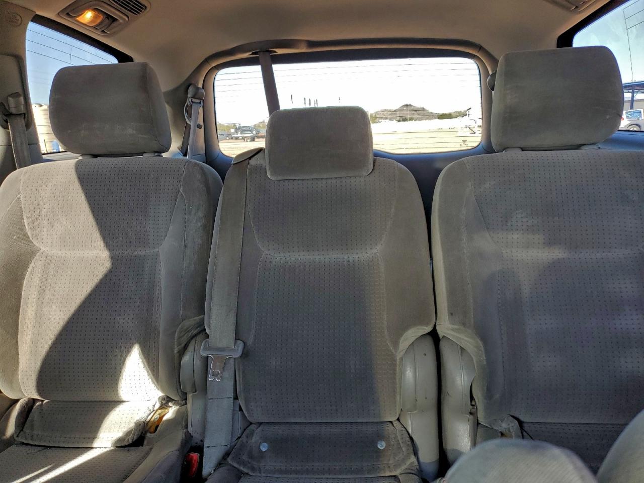 2006 TOYOTA SIENNA CE photo 19