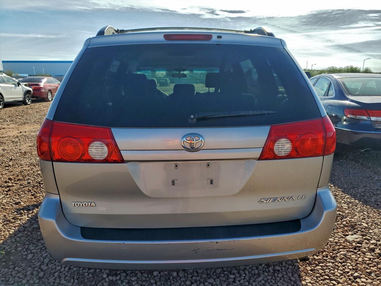 2006 TOYOTA SIENNA CE photo 11