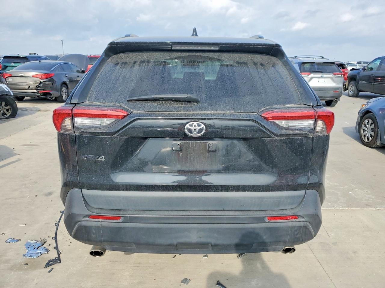 2021 TOYOTA RAV4 XLE PREMIUM photo 11