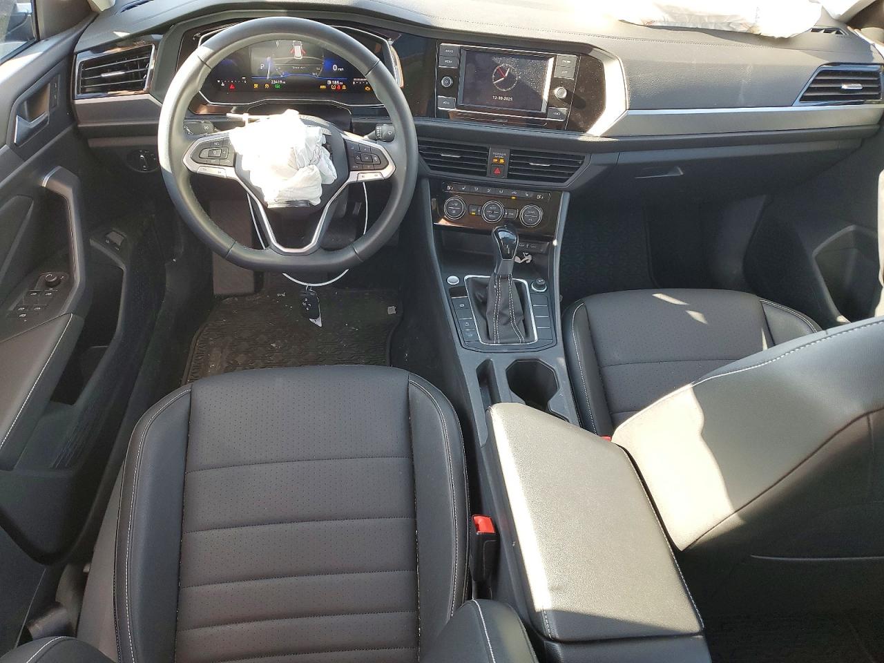 2024 VOLKSWAGEN JETTA SE photo 15