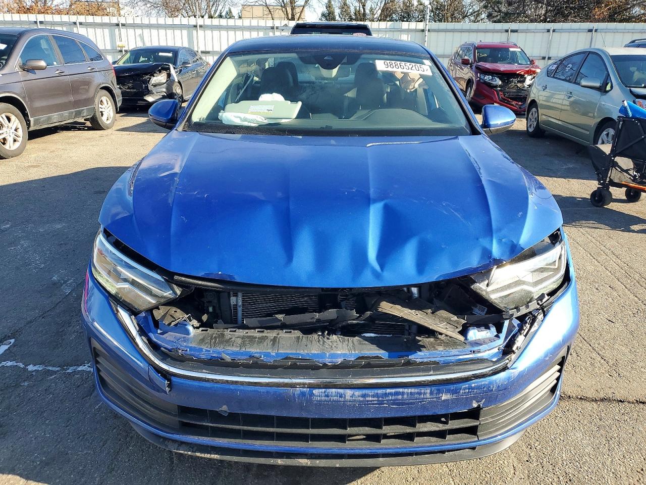 2024 VOLKSWAGEN JETTA SE photo 9