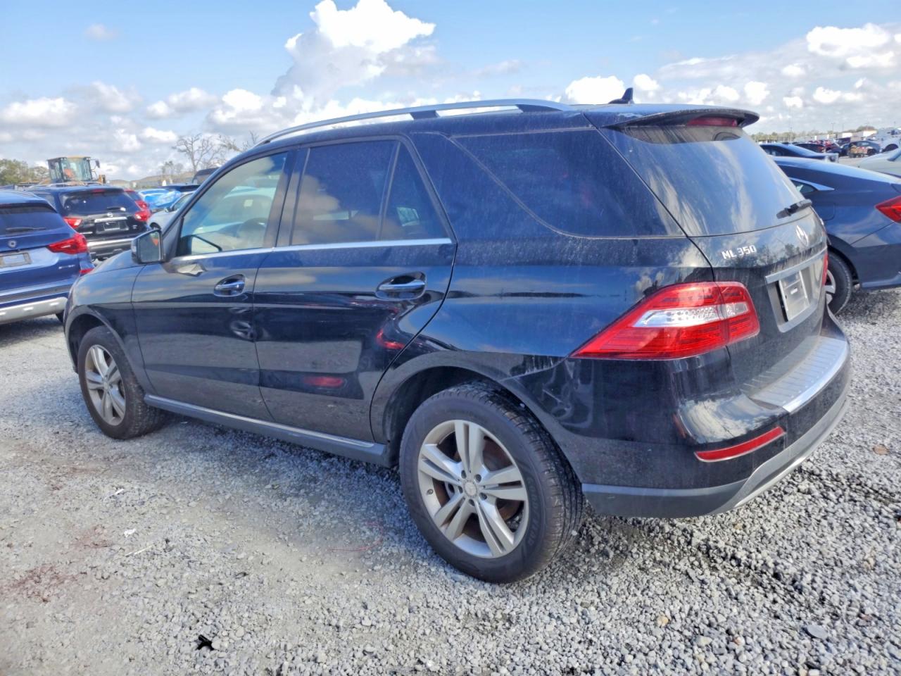 2015 MERCEDES-BENZ ML 350 4MATIC photo 2