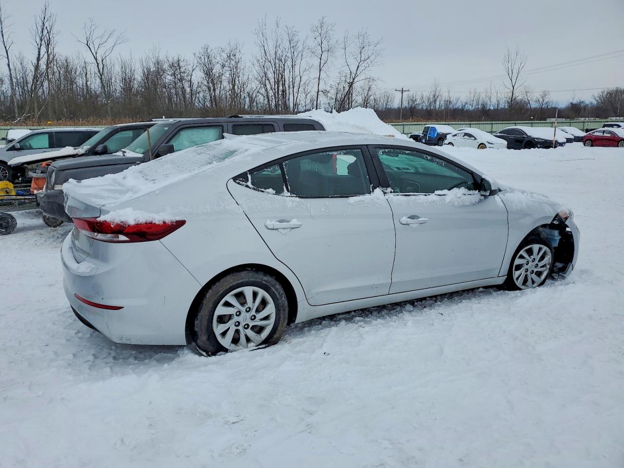 2017 HYUNDAI ELANTRA SE photo 5