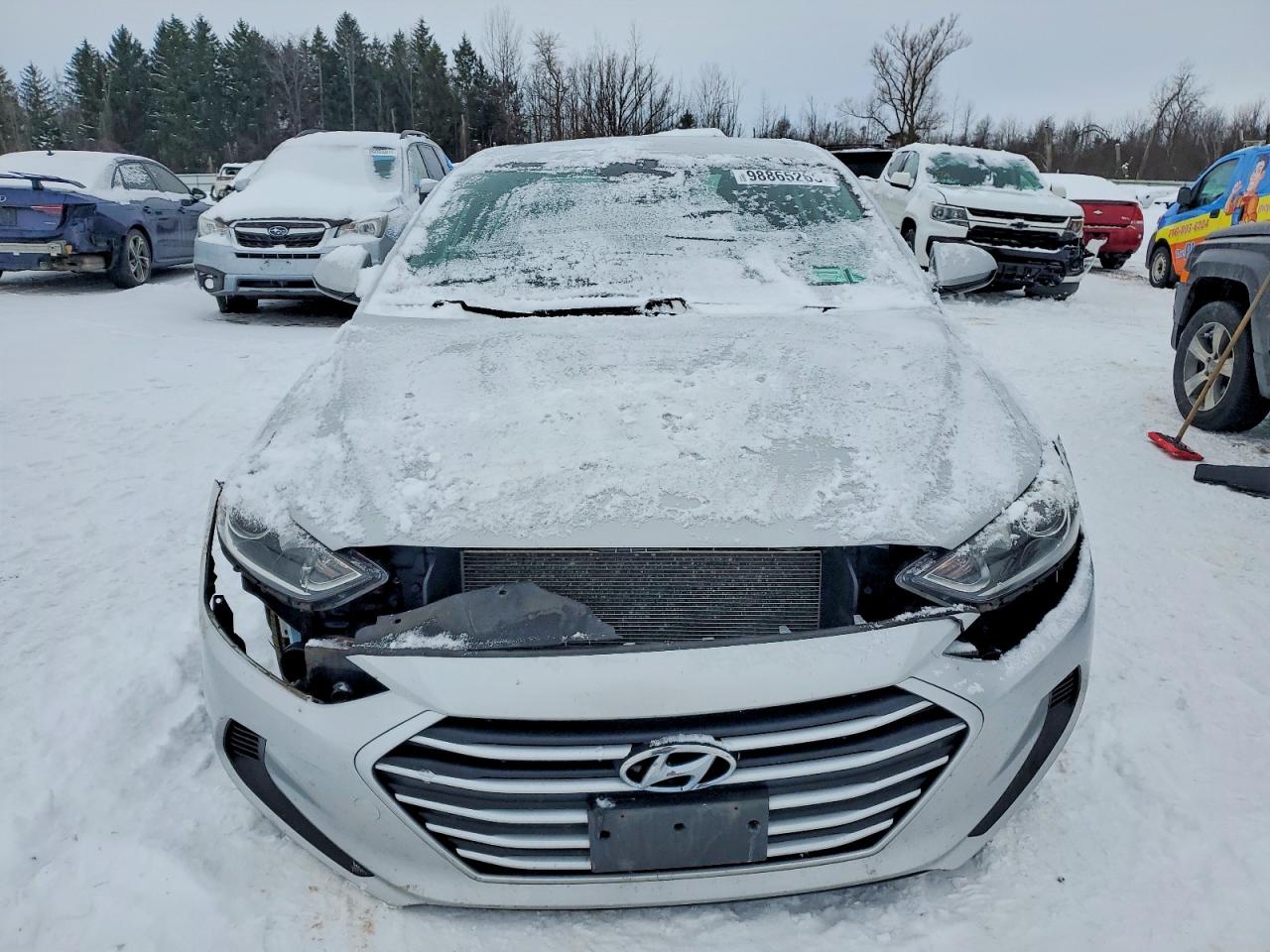 2017 HYUNDAI ELANTRA SE photo 9