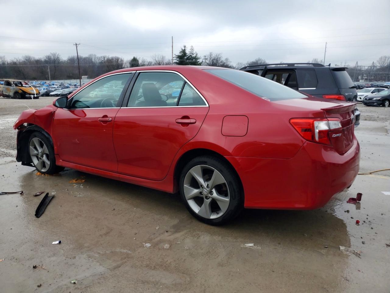 2014 TOYOTA CAMRY SE SPORT photo 2