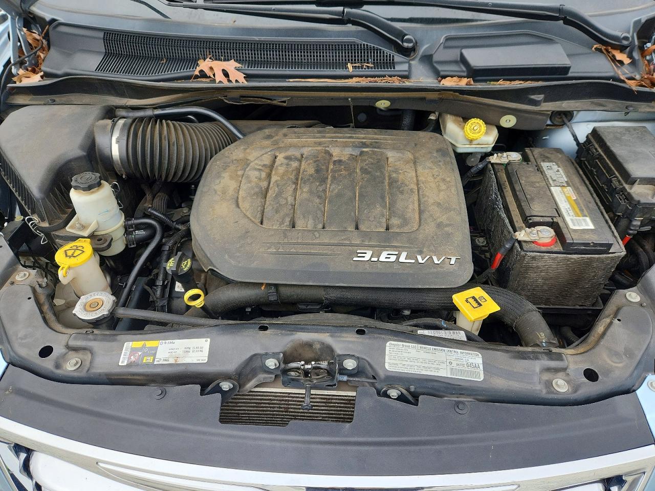 2013 CHRYSLER TOWN & COUNTRY TOURING L photo 12