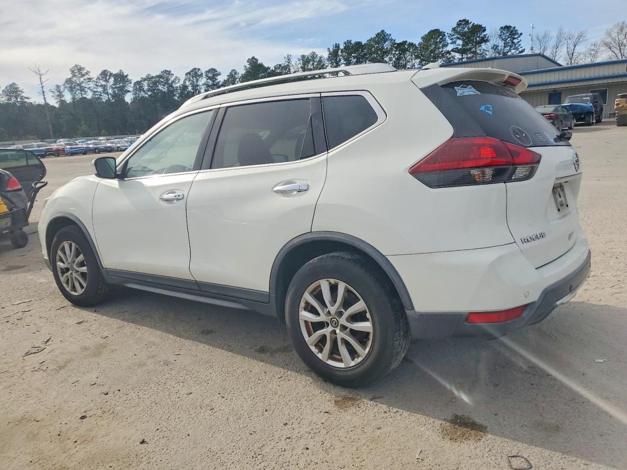 2019 NISSAN ROGUE S photo 2