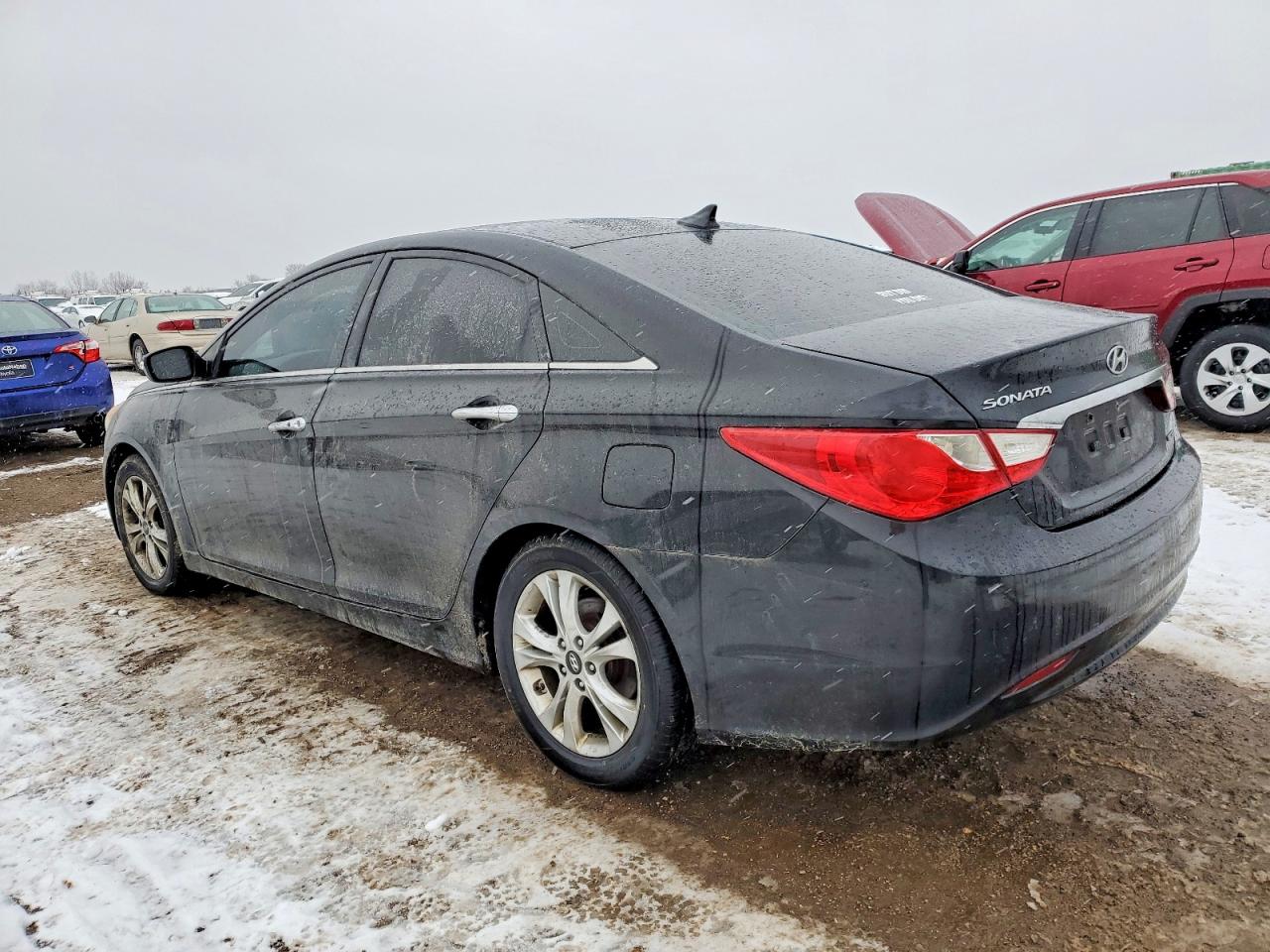 2011 HYUNDAI SONATA SE photo 2