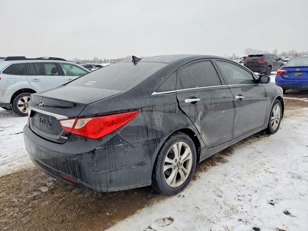 2011 HYUNDAI SONATA SE photo 3