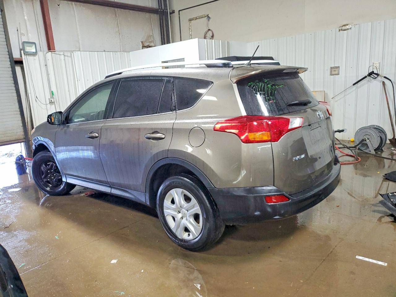 2015 TOYOTA RAV4 LE photo 2